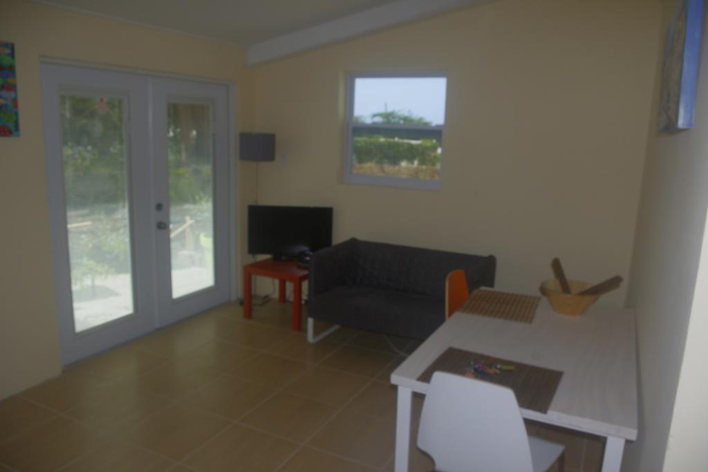 Advantage Apartments Curacao Willemstad Esterno foto