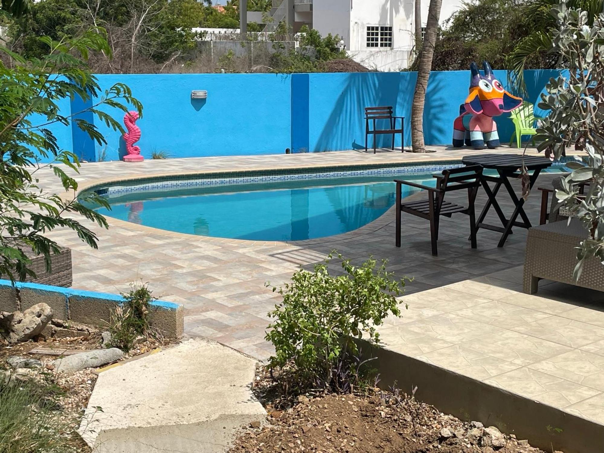 Advantage Apartments Curacao Willemstad Esterno foto