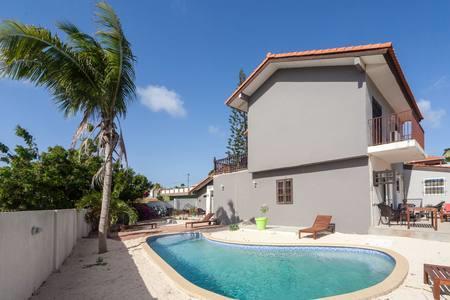 Advantage Apartments Curacao Willemstad Esterno foto